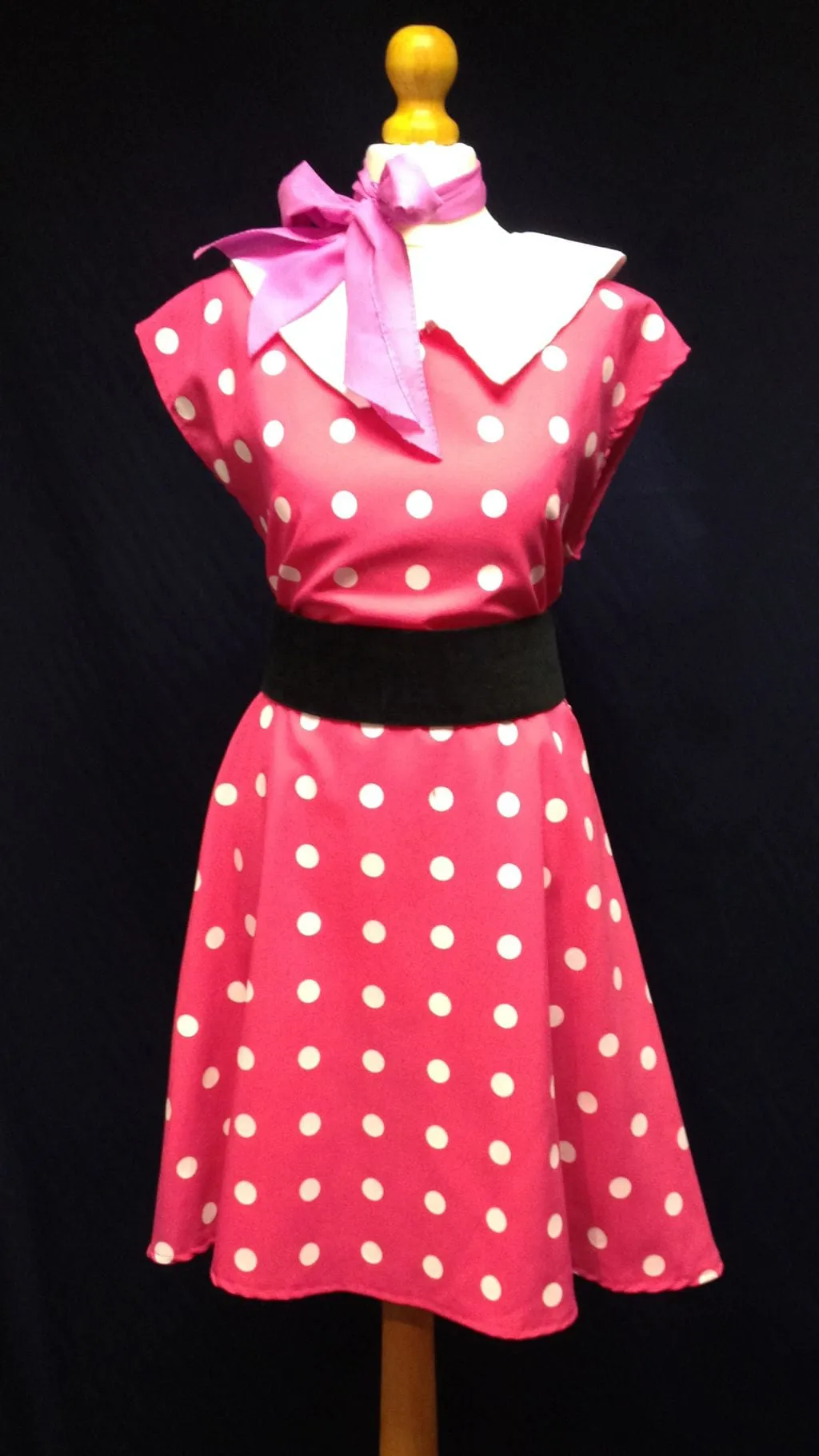 1950s Chic in Pink