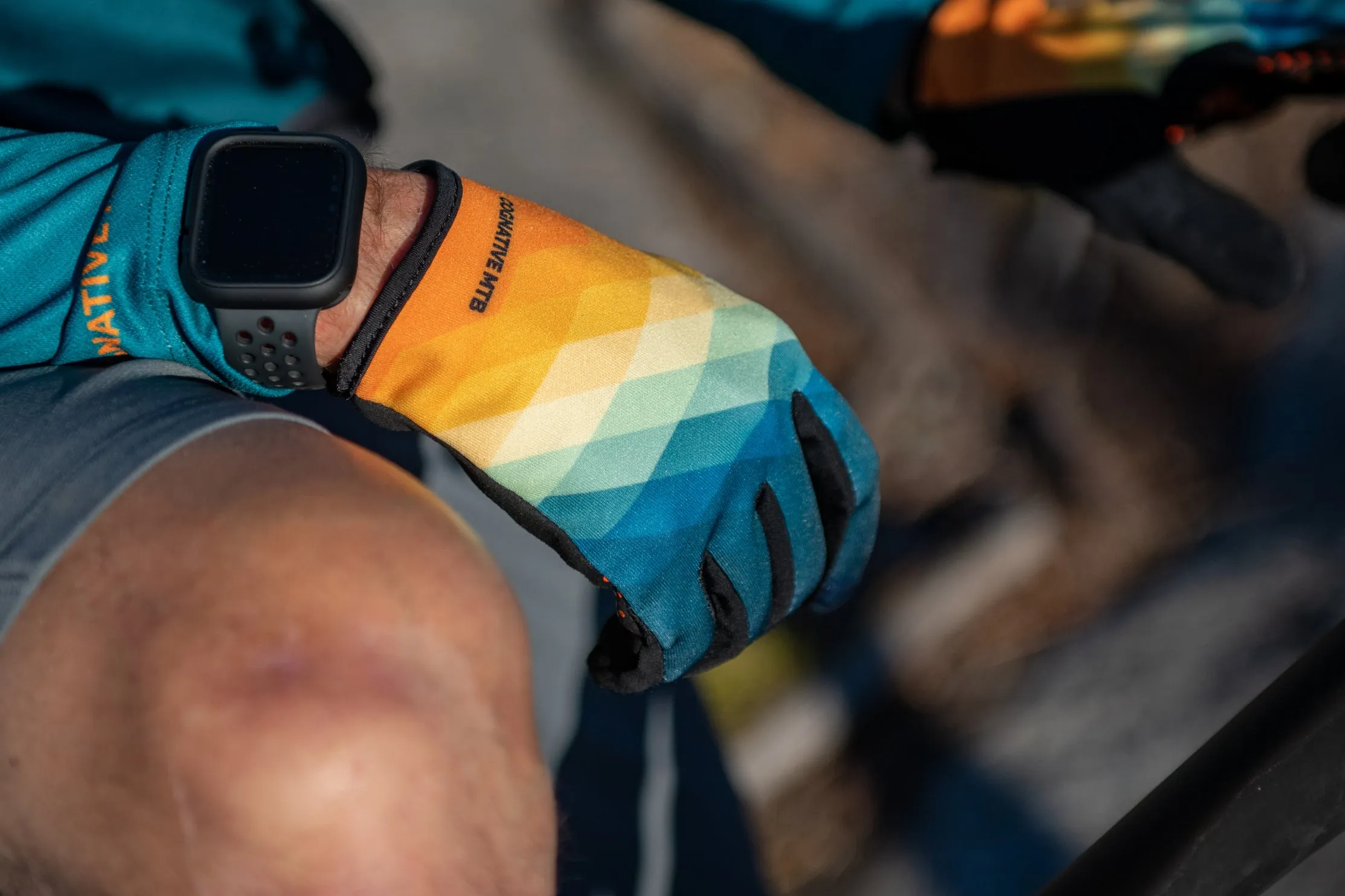 Diffuse Tech 2.0 Glove (Emerald/Orange)