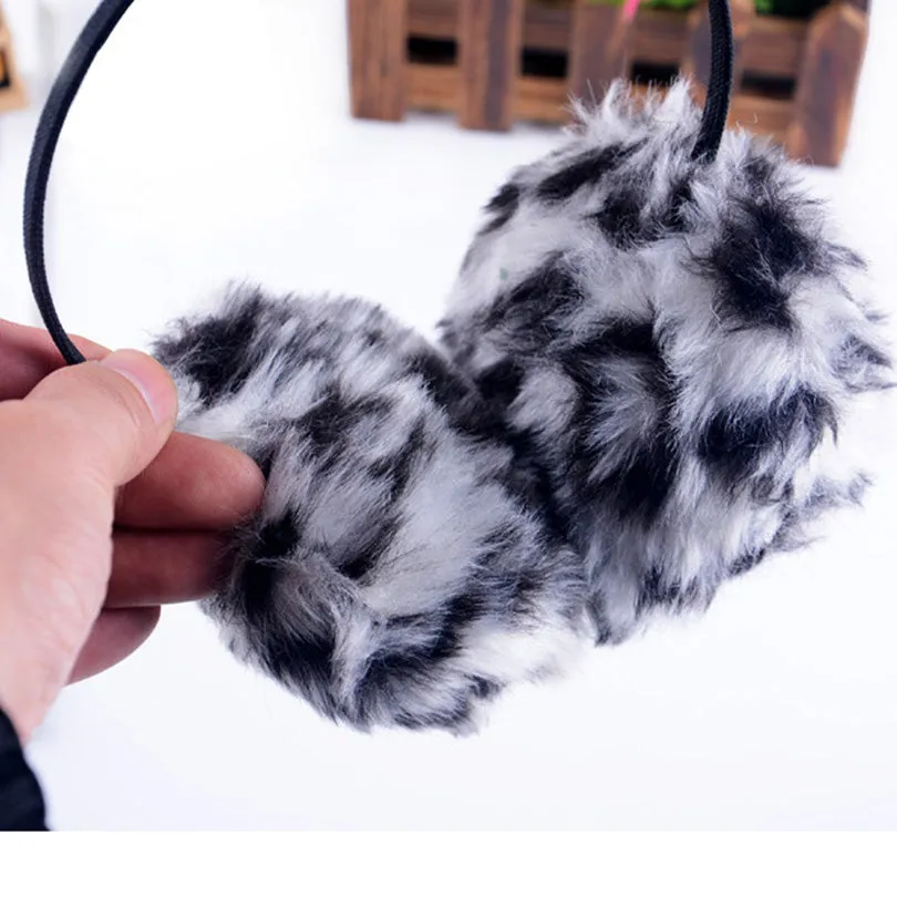 Feathering Warm Earmuffs