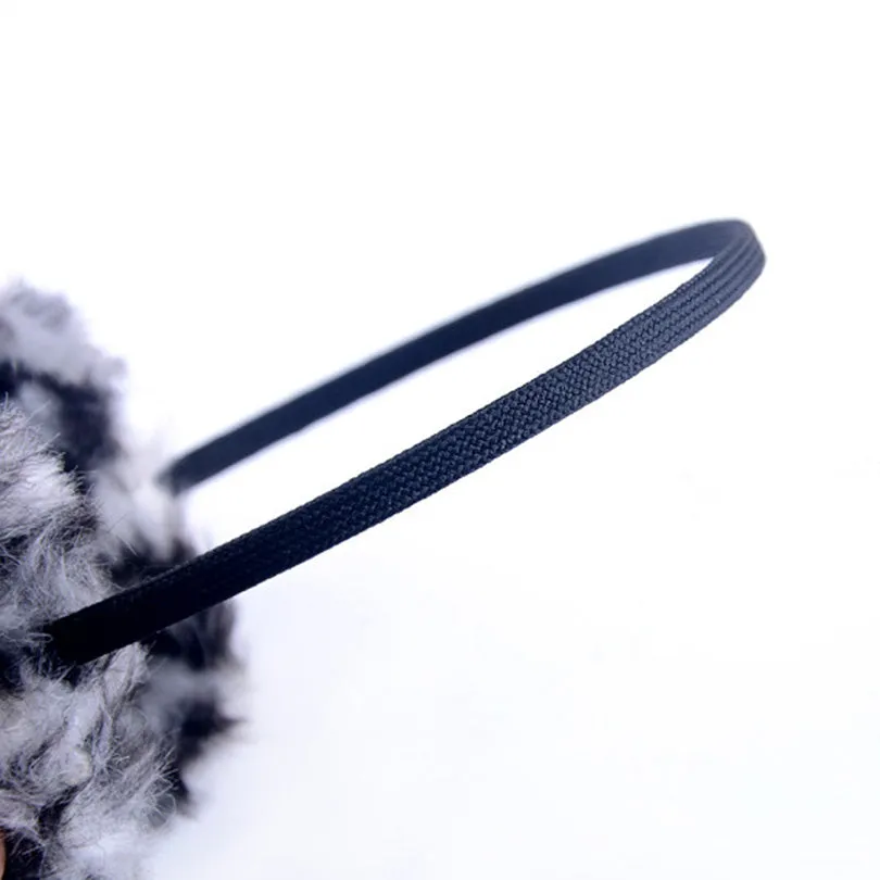 Feathering Warm Earmuffs
