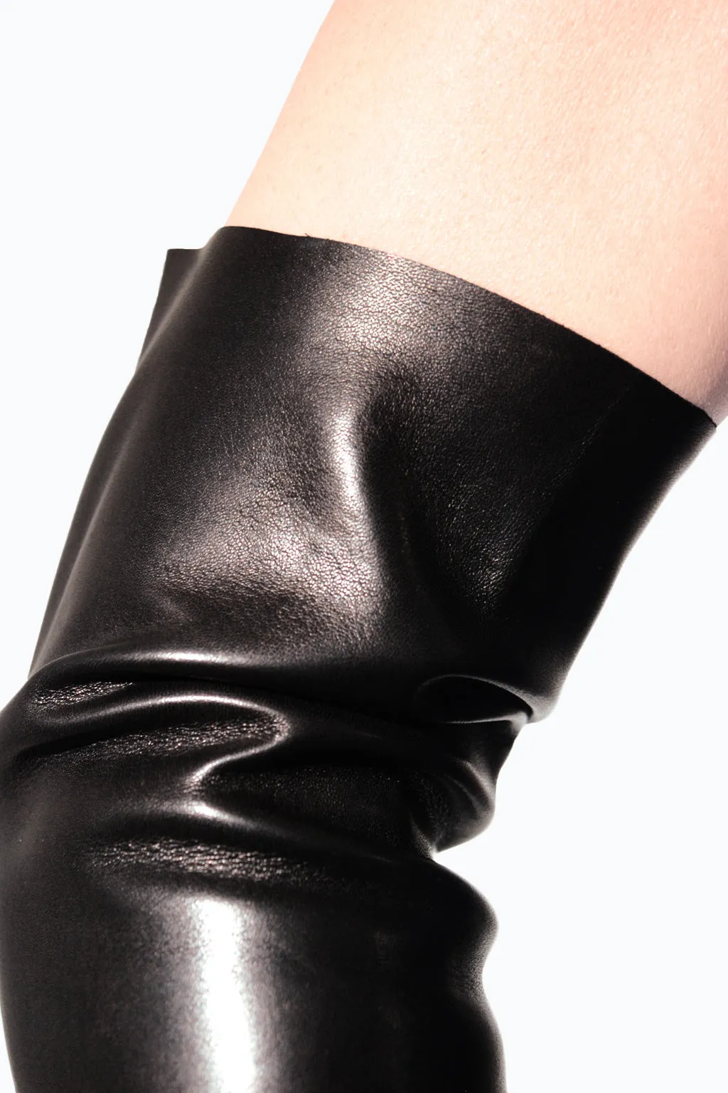 Fingerless leather opera gloves
